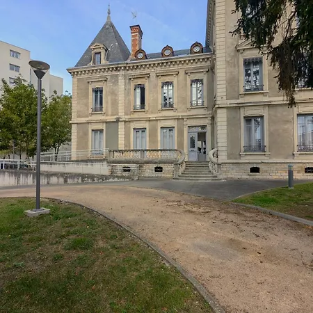Appartement Avec Sauna Prive Proche Cite Internationale *